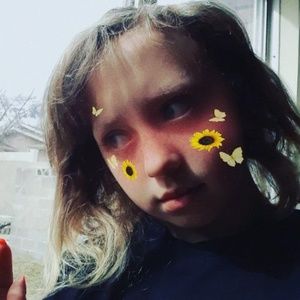 Meet your Posher, Lola